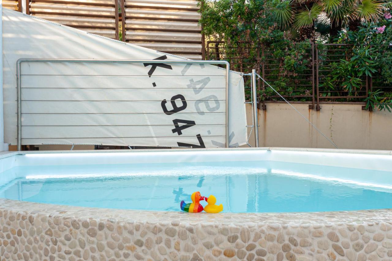 Lux B&Beach Sardvs Castelsardo Exterior photo
