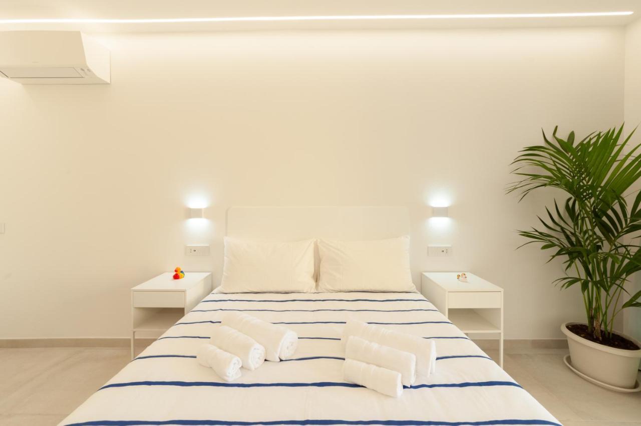 Lux B&Beach Sardvs Castelsardo Exterior photo